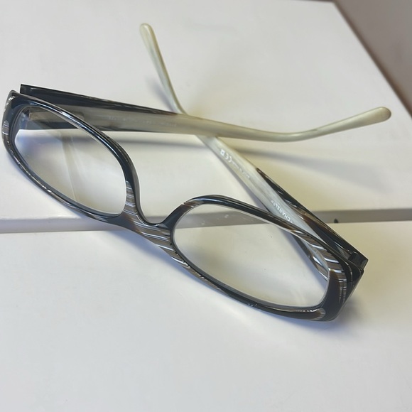 Chanel glasses - Picture 8 of 8